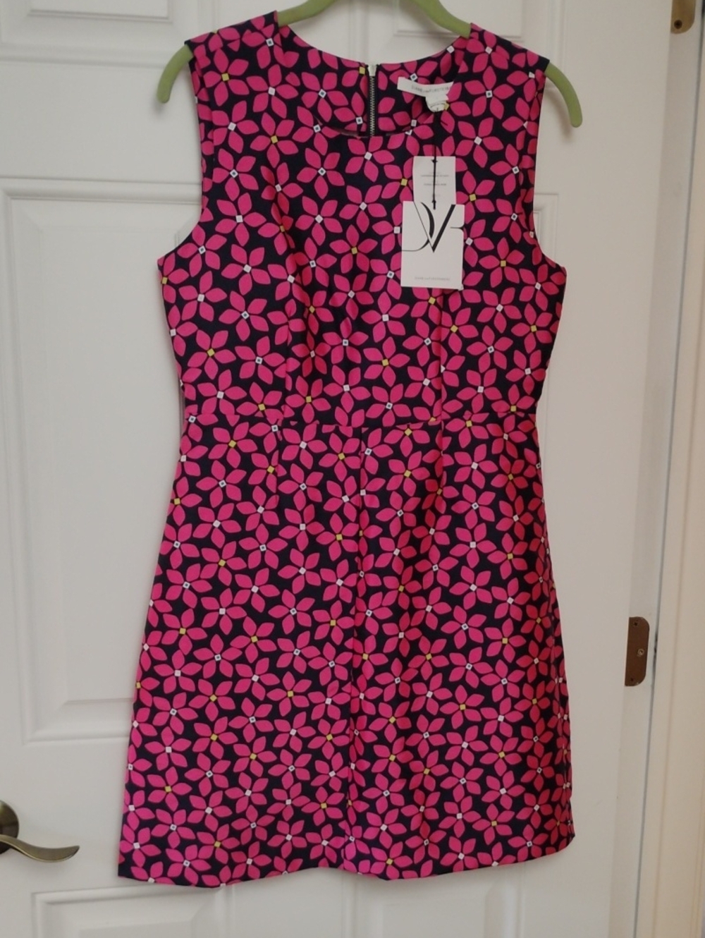 Diane Von Furstenberg Sleeveless Pink Floral Sheath Dress